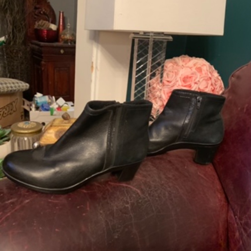 Black suede and leather booties